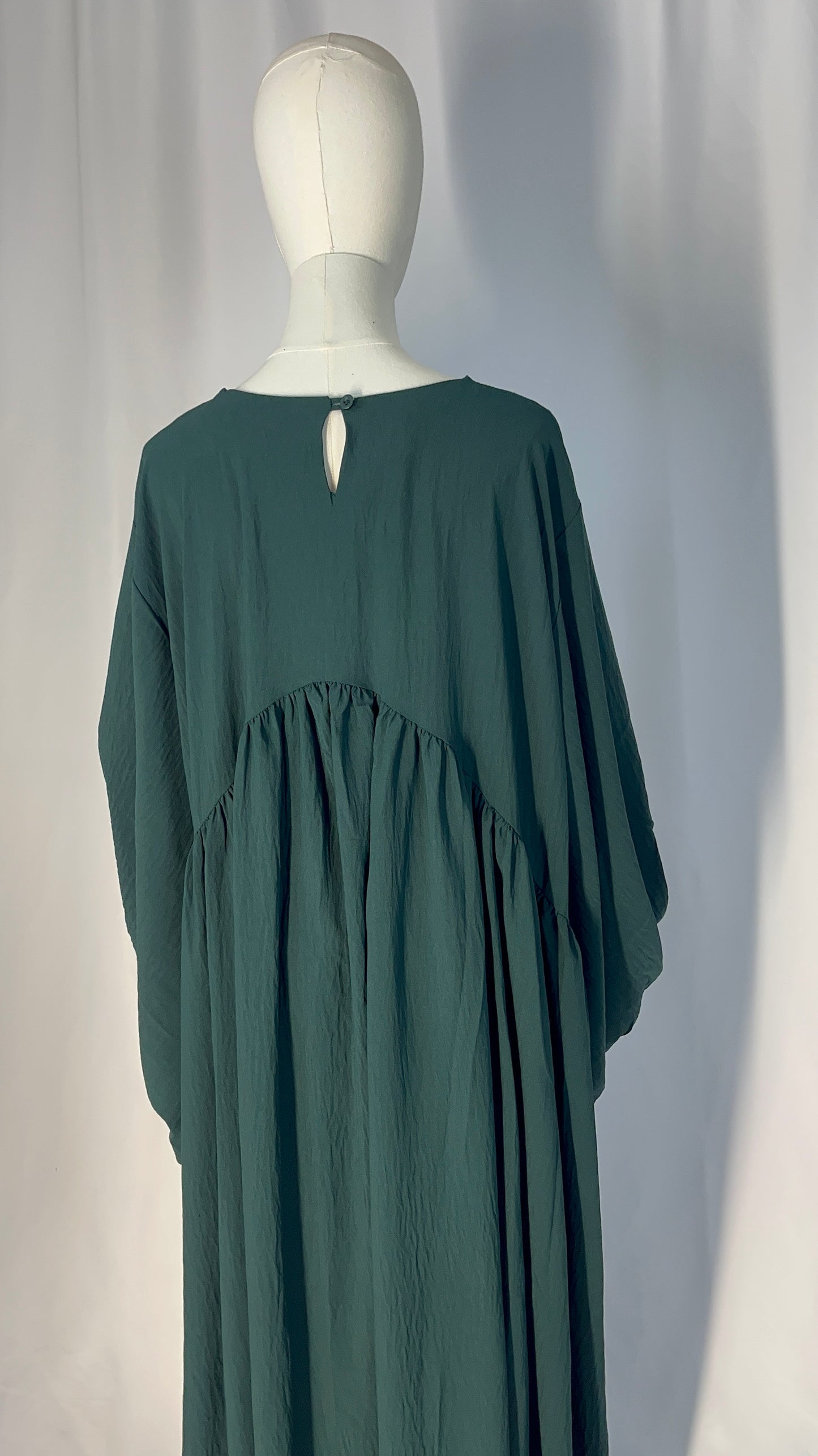 ABAYA QAMAR VERT SAPIN